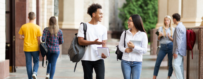 10 Must-Have College Orientation Tips | CollegEnroll